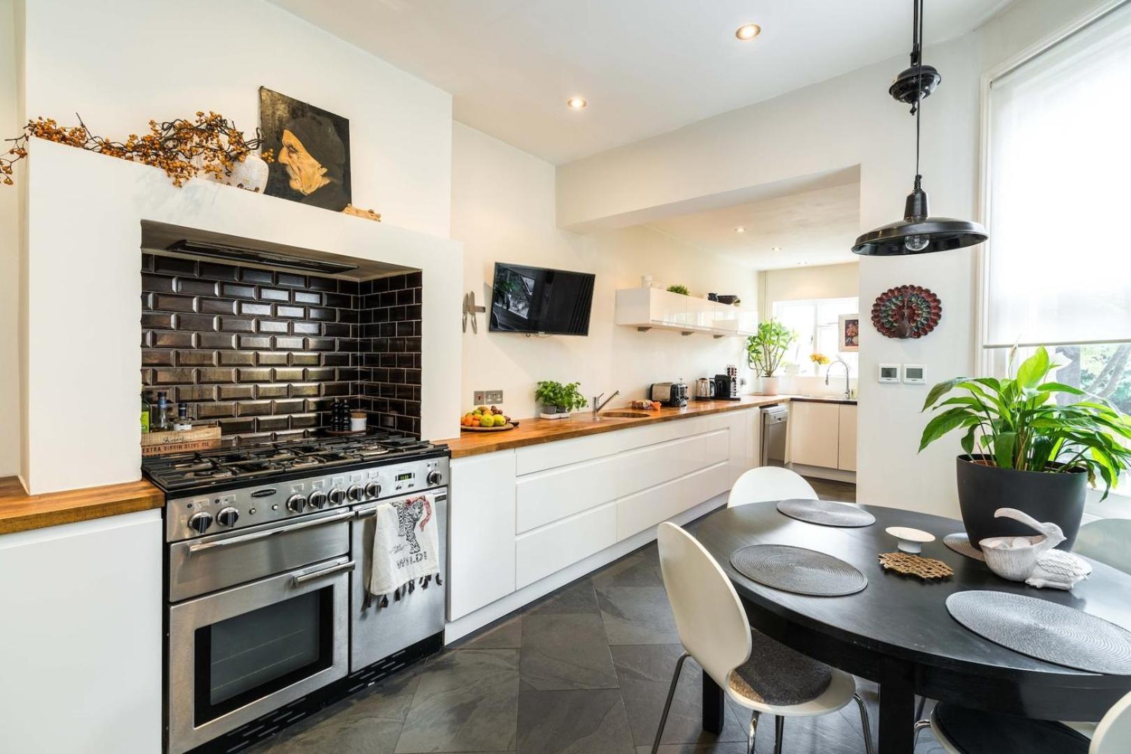 Beautiful 3bd Forest Hill South Vakantiehuis
